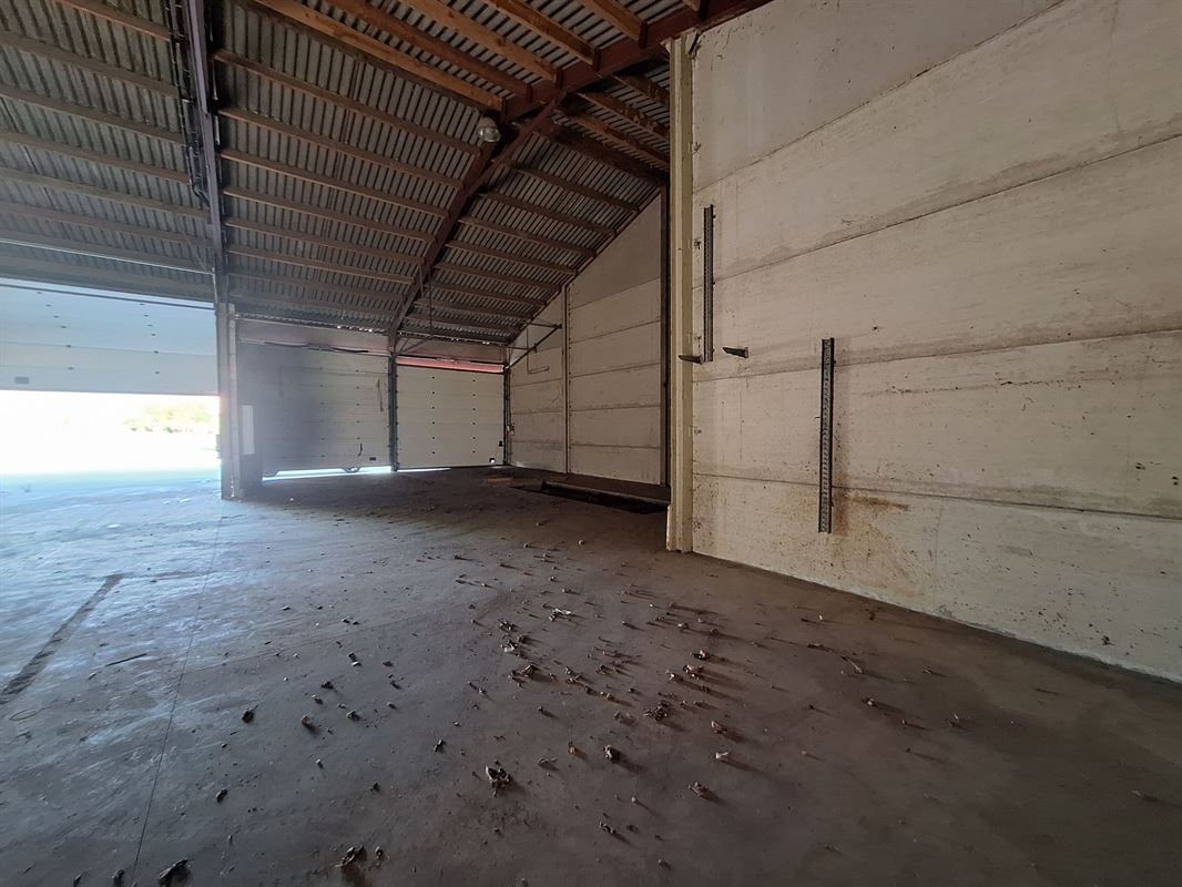 Foto 4 : Magazijn te 8510 KORTRIJK (België) - Prijs &euro; 550