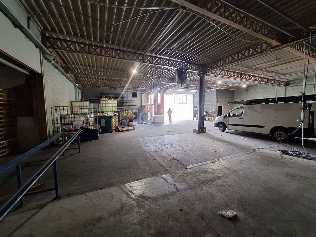 Foto 4 : Magazijn te 8930 LAUWE (België) - Prijs &euro; 780.000