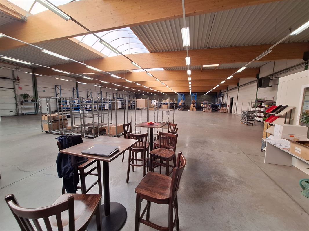 Foto 7 : Magazijn te 8930 MENEN (België) - Prijs &euro; 10.000