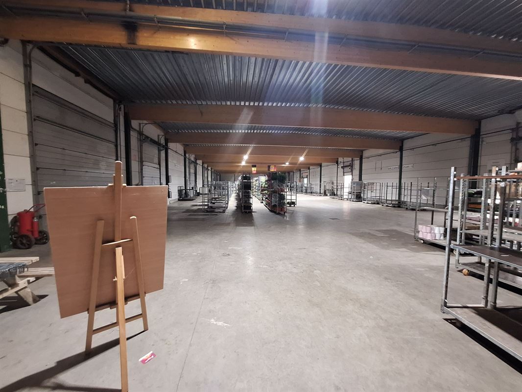 Foto 6 : Magazijn te 8930 MENEN (België) - Prijs &euro; 10.000
