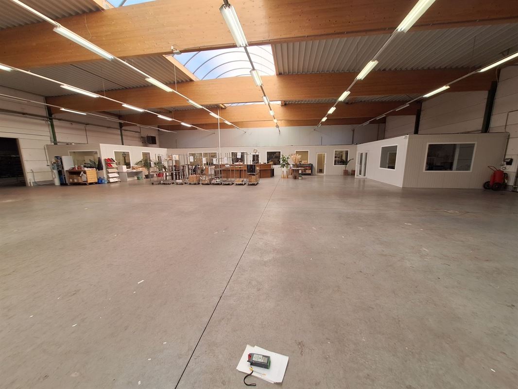 Foto 4 : Magazijn te 8930 MENEN (België) - Prijs &euro; 10.000