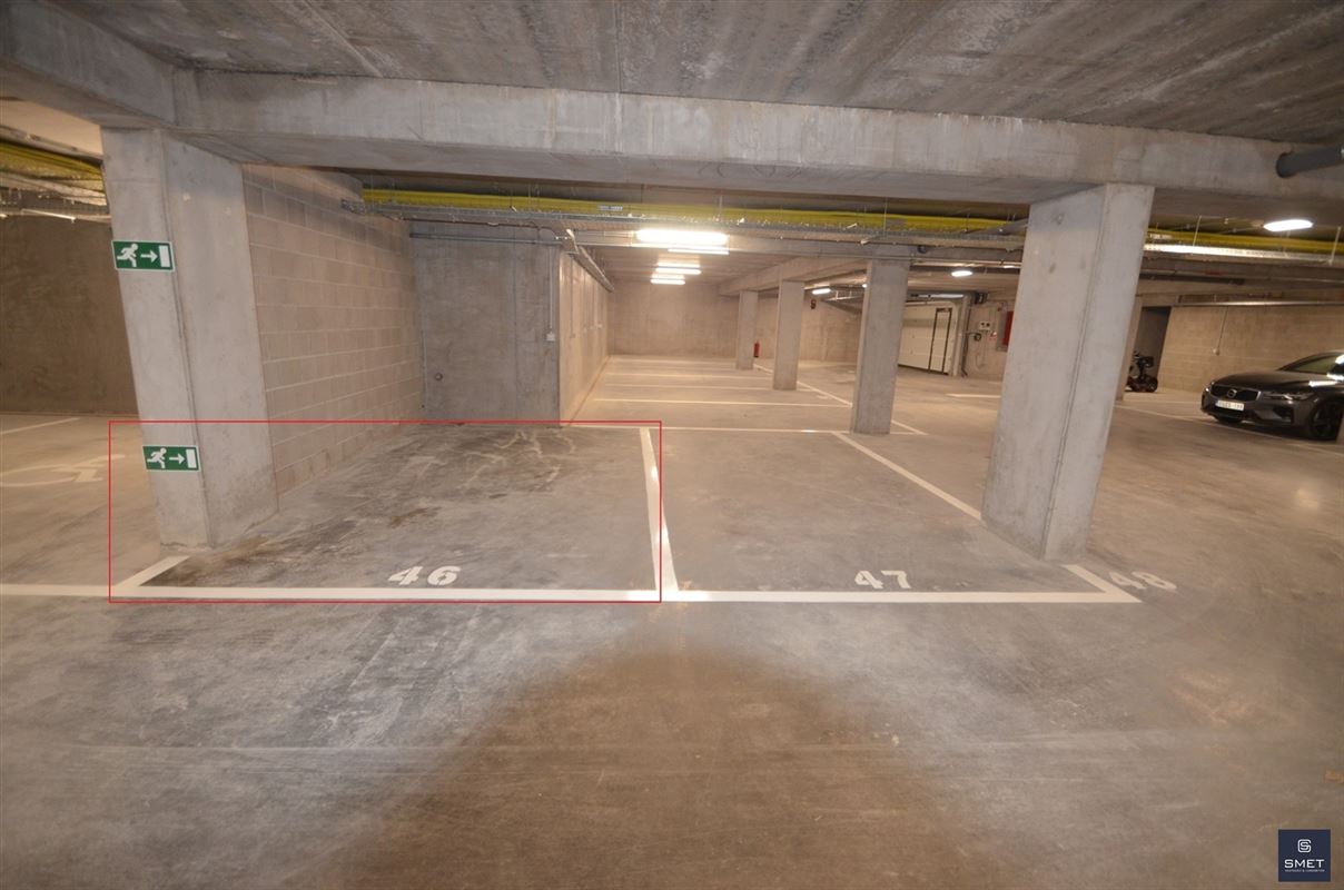 foto parkeerplaats - kopie.JPG