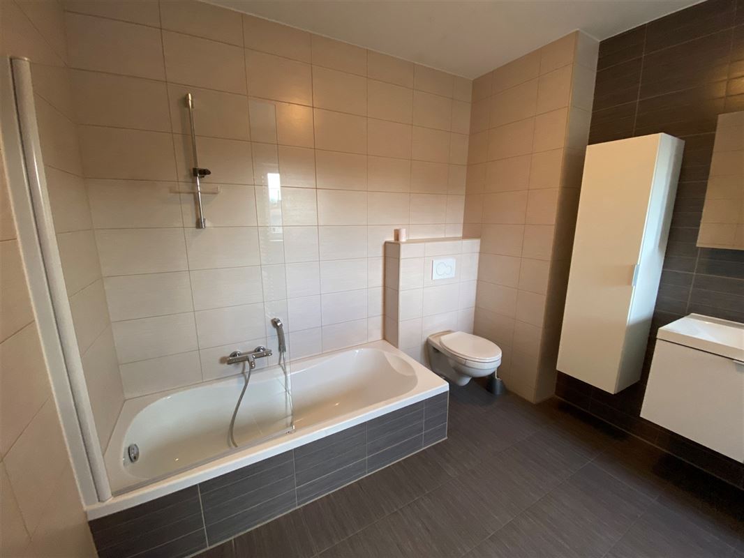 Image 10 : Appartement à 6900 MARCHE-EN-FAMENNE (Belgique) - Prix 750 €