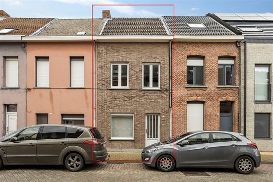Rijwoning met 2 slaapkamers, zolder en tuin mét achteruitgang