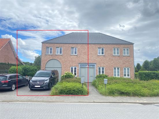 HOB met 3 slaapkamers, garage en tuin.