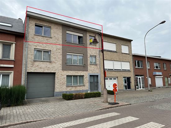 Appartement met 2 slaapkamers, terras, kelder en autostaanplaats