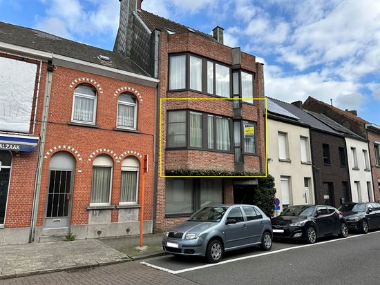 Appartement met 2 slaapkamers, berging, terras en kelder.