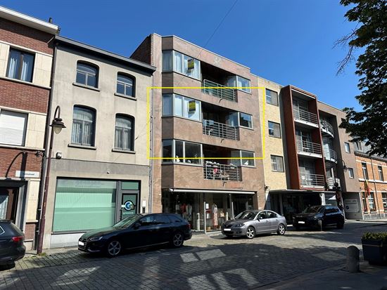 Centraal gelegen appartement met 3 slpks.