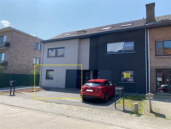 GLV app. met 1 slpk, terras en autostaanplaats.