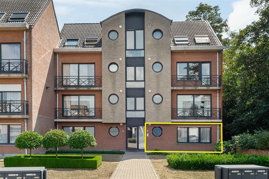 Gelijkvloers appartement met tuin en garage in Duffel