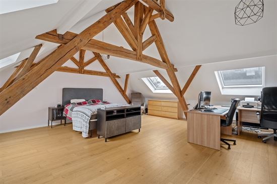 Instapklare woning met 3 slaapkamers en garage in centrum Hove