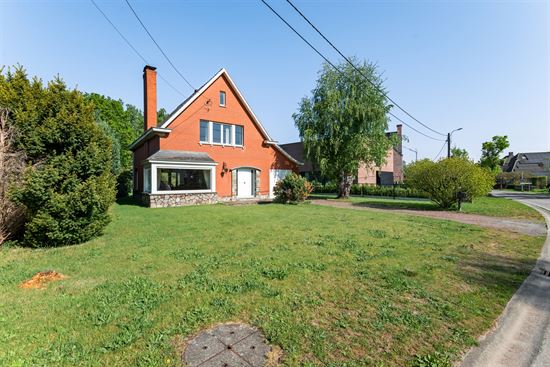 Te renoveren woning met groenzicht op toplocatie in Bonheiden