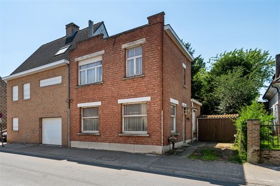 Woning met tal van mogelijkheden en diepe tuin nabij centrum Lint