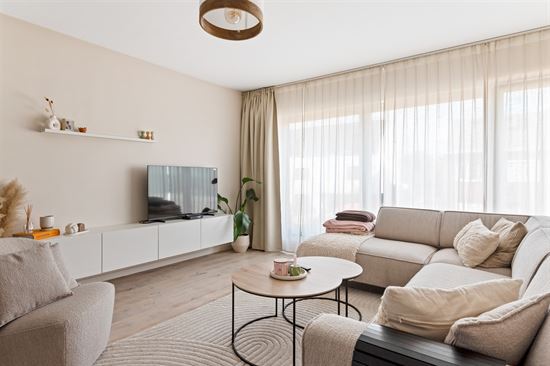 Instapklaar appartement met 2 slaapkamers, terras en tuinberging