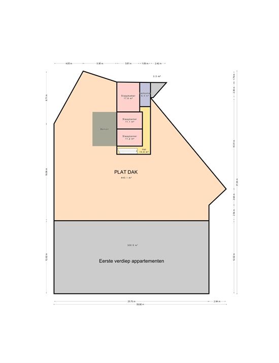 Opvallend handelspand met 27m vitrine, woongelegenheid (splitsbaar) en parkeergelegenheid