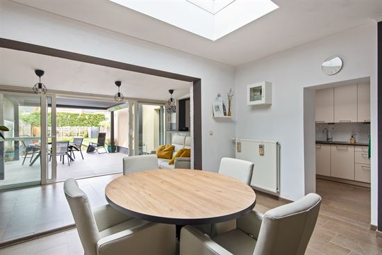 Instapklaar wonen met stijl en zwemvijver in Kapelle-op-den-Bos