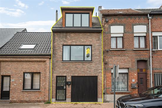Gerenoveerde woning (3 SLK) met achteruitgang
