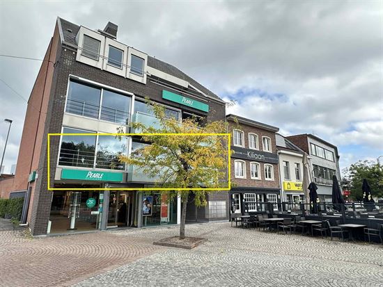 Appartement met 2 slpks en 2 terrassen in het centrum van Duffel