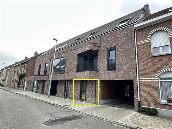 Gelijkvloers appartement met 1 slaapkamer en tuin.