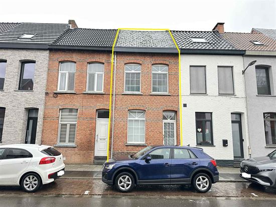 Rijwoning met 3 slaapkamers en ZW tuin.