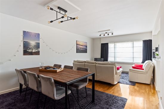 Gelijkvloers appartement met 2 slaapkamers, tuin en garage in Duffel