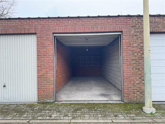 Garage te huur – Louis Selsplein, Duffel
