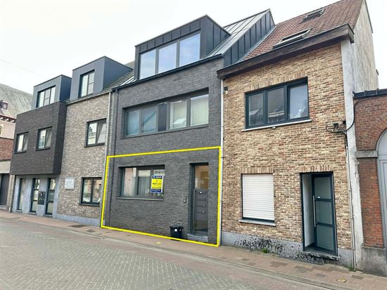 Ruim GLV appartement met 1 slaapkamer en tuin.