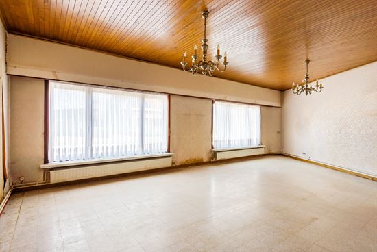 Te renoveren (half)open bebouwing met potentieel