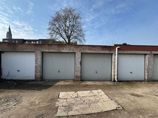 Garageboxen (2) te koop €18.000/st. – centrum Duffel