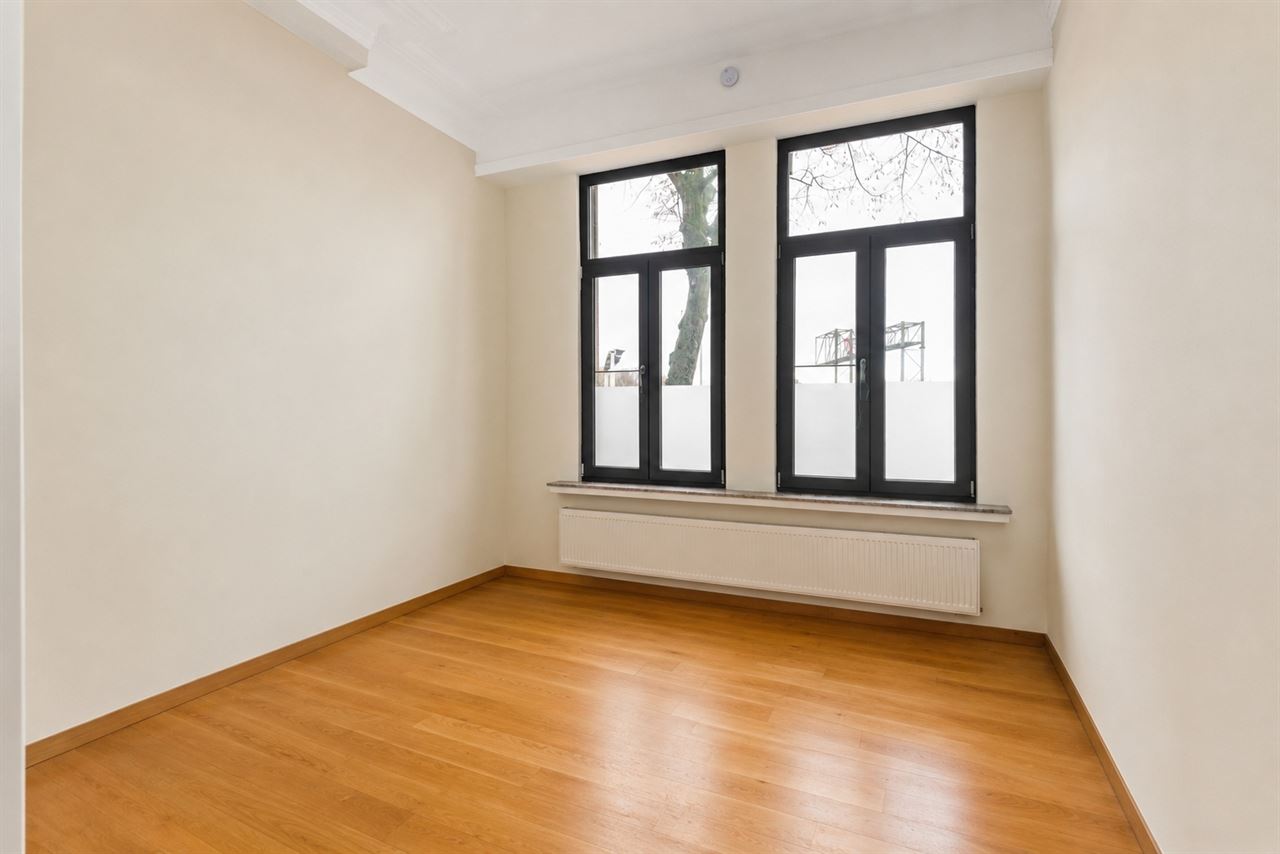 Karaktervolle herenwoning met optie praktijkruimte, kangoeroewoning of ruime gezinswoning