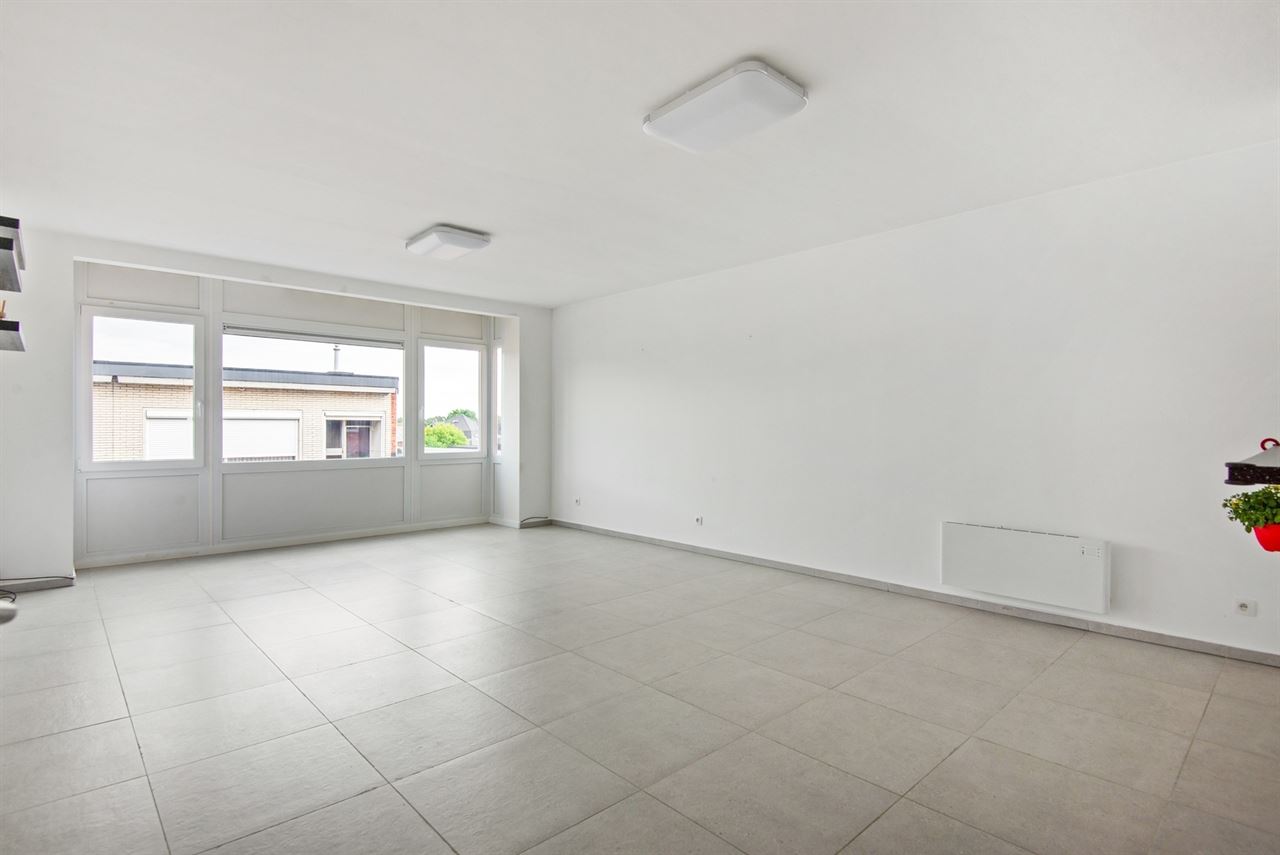 Smaakvol gerenoveerd appartement met terras en optionele garage