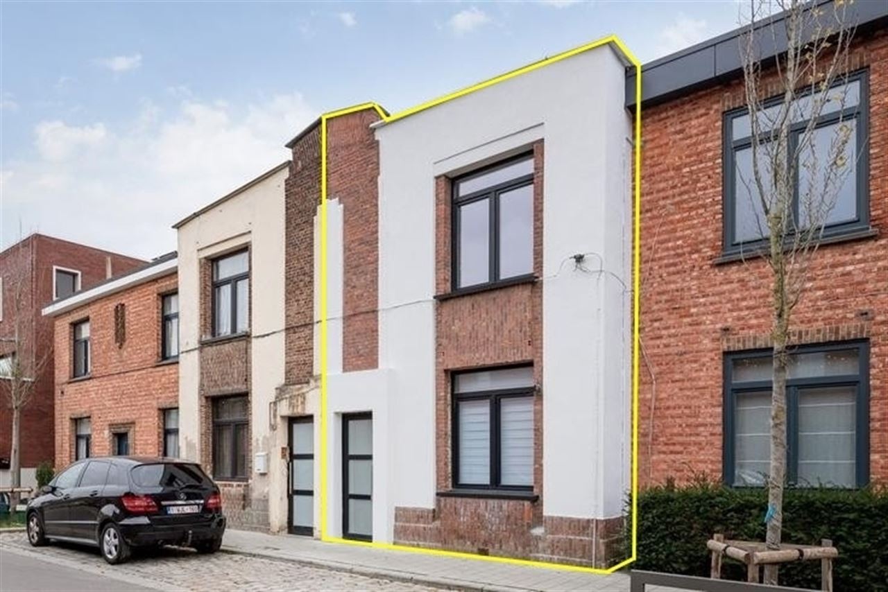 Instapklaar wonen in Wilrijk: 3 slpks, 2 badkamers en tuin