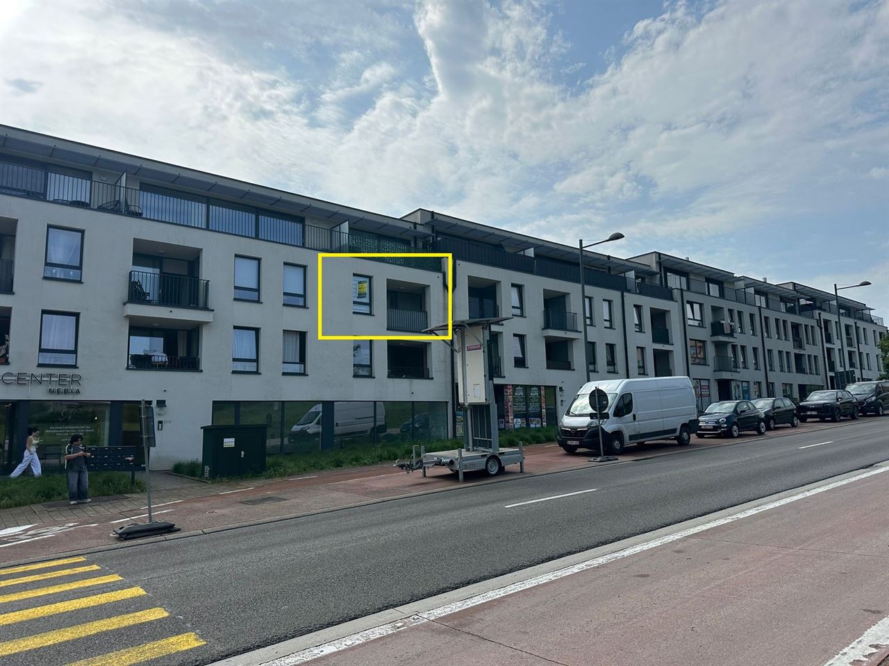 Prachtig 3-slaapkamer appartement met 2 terrassen en garage.