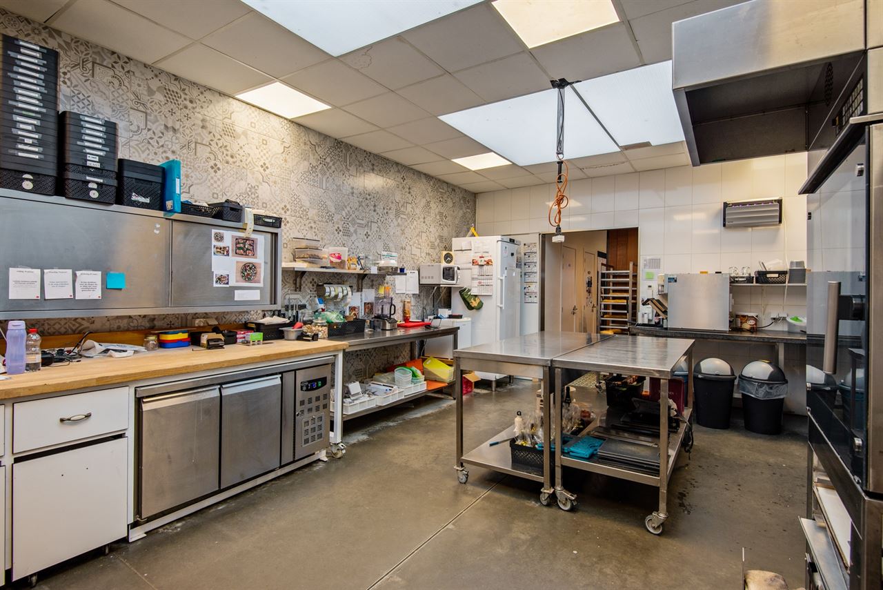 Interessante combinatie van handel en wonen in Sint-Katelijne-Waver