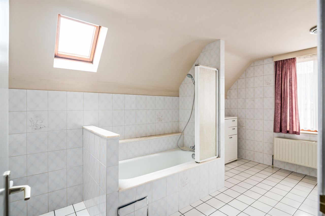 Gezinswoning (mog. 3 slpks) op goede locatie in Rumst