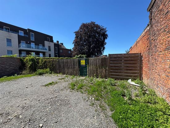 Zonnig stukje tuingrond 138 m² in rustig binnengebied te Duffel