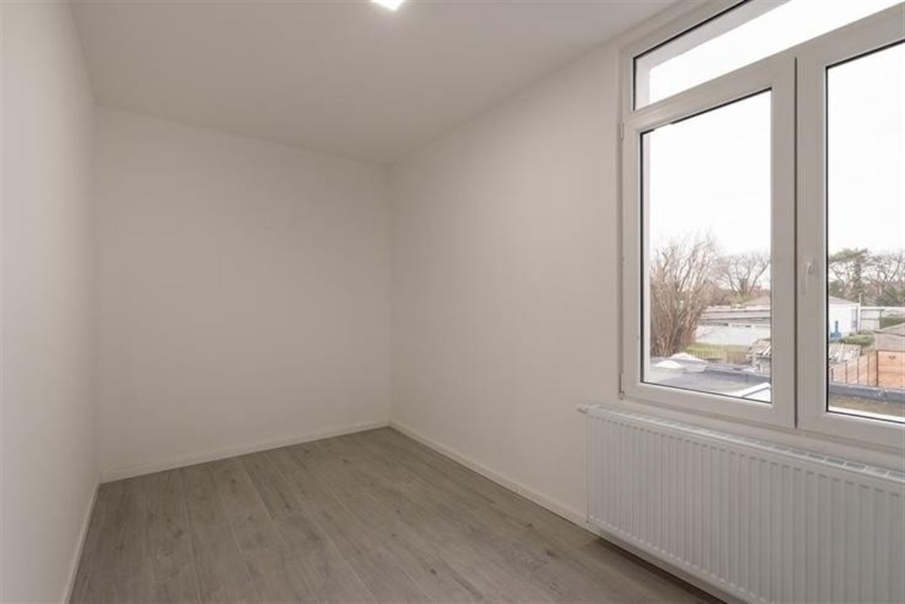 Instapklaar wonen in Wilrijk: 3 slpks, 2 badkamers en tuin