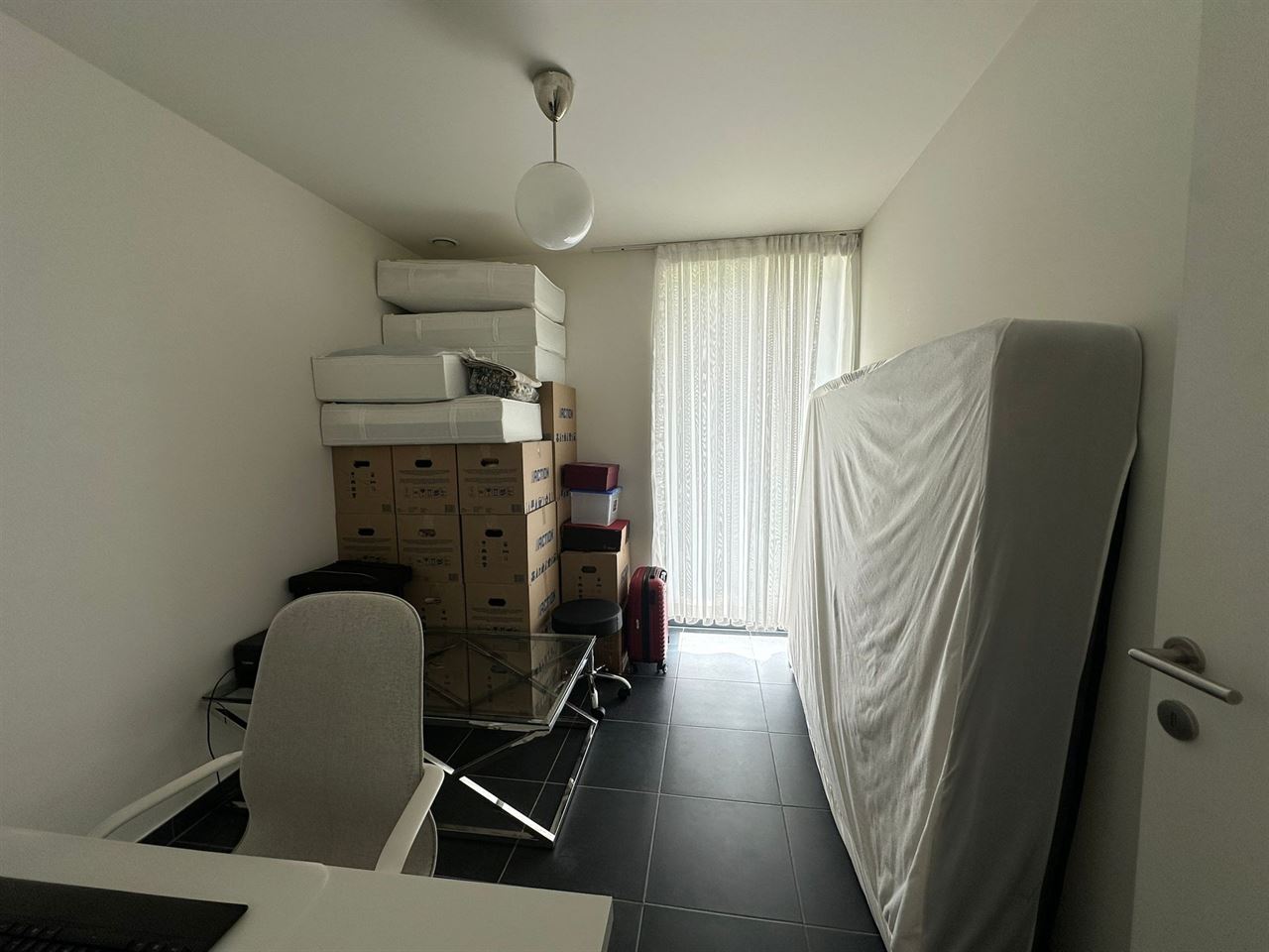 Prachtig 3-slaapkamer appartement met 2 terrassen en garage.