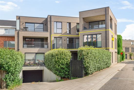 Instapklaar appartement met EPC A, terras en parking