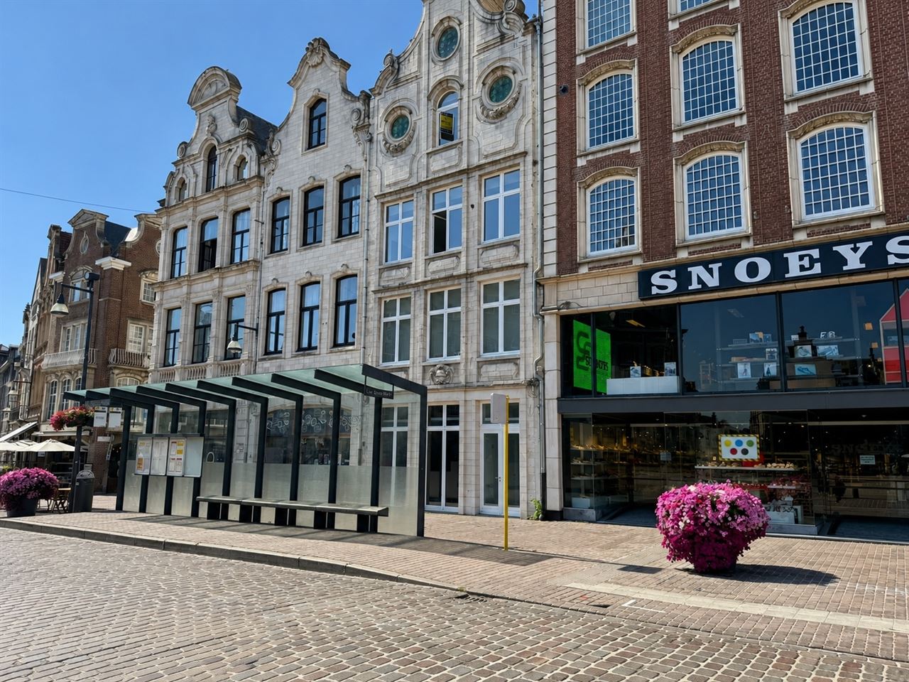 Casco handelsgelijkvloers op de Grote Markt in Lier