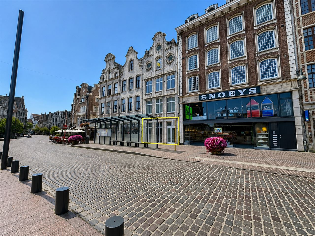 Casco handelsgelijkvloers op de Grote Markt in Lier