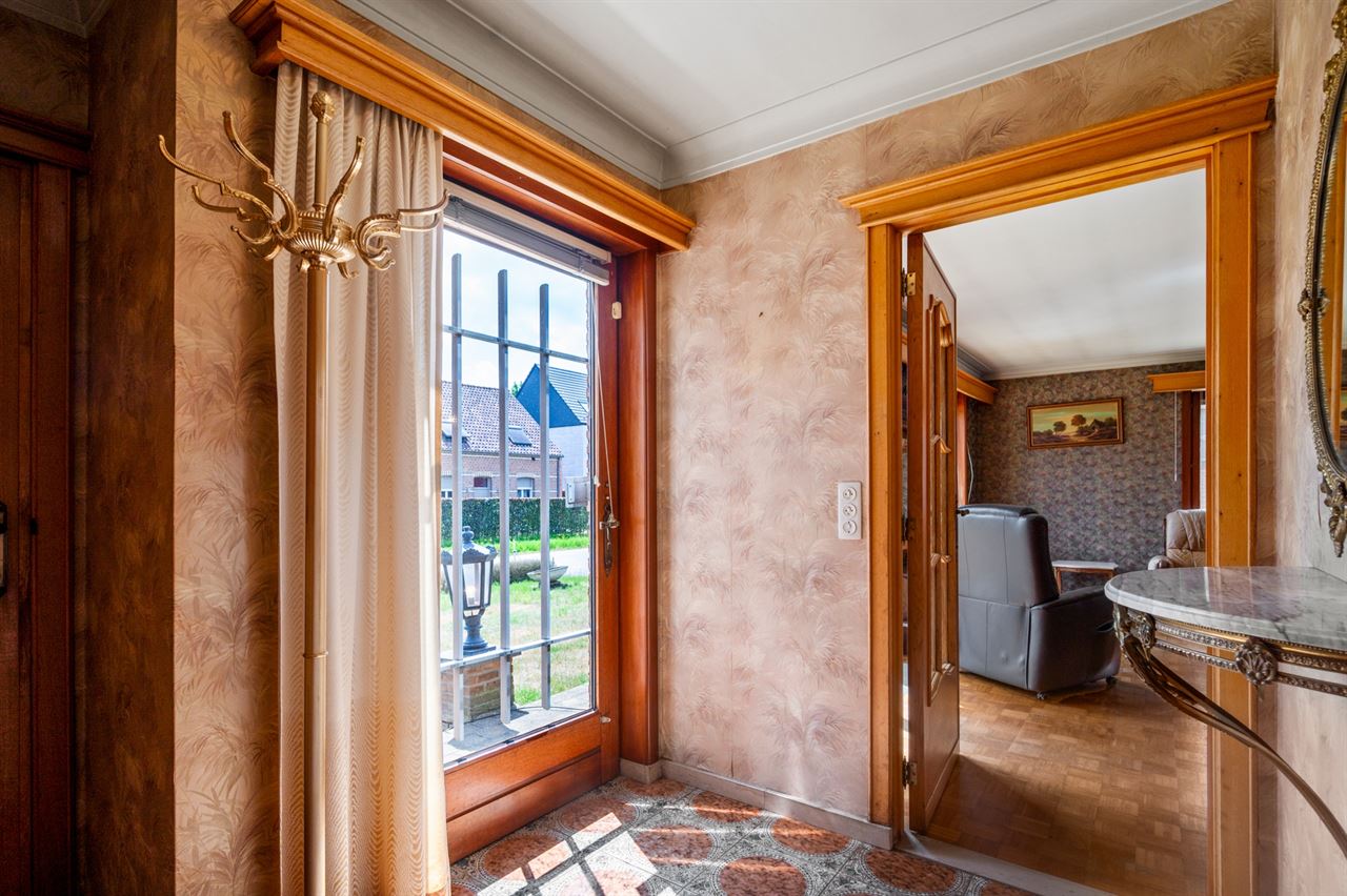 Solide woning met tal van mogelijkheden op een gegeerde locatie