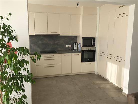 Appartement met 2 slpks, terras en garage in Duffel-West