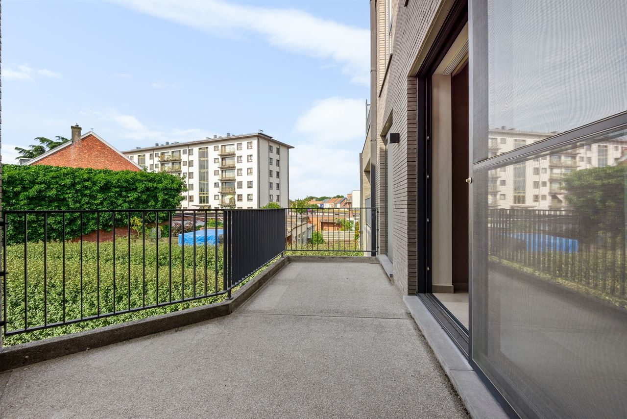 Instapklaar appartement met EPC A, terras en parking