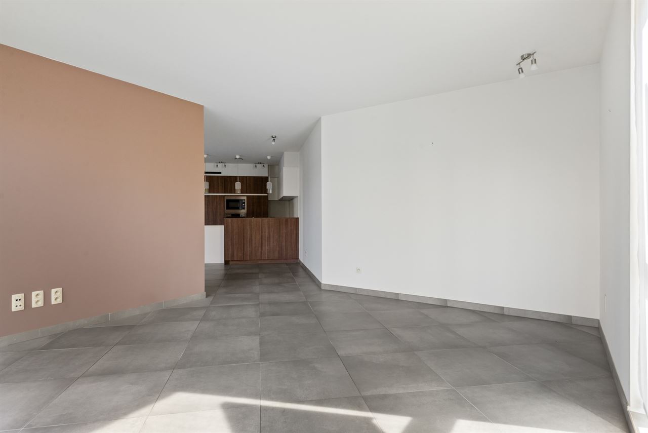 Instapklaar appartement met EPC A, terras en parking