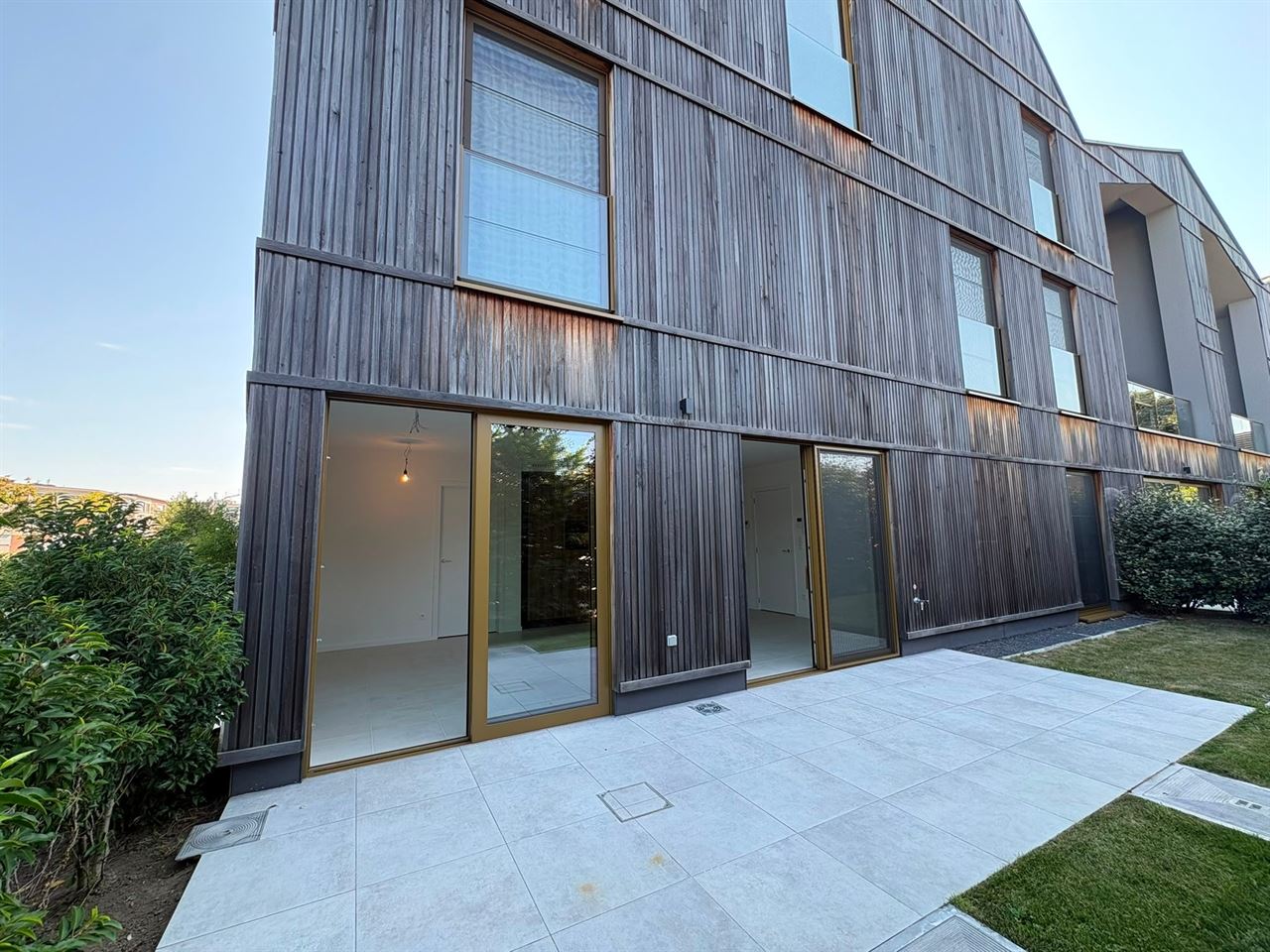 Modern gelijkvloers appartement met tuin, EPC A en autostaanplaats