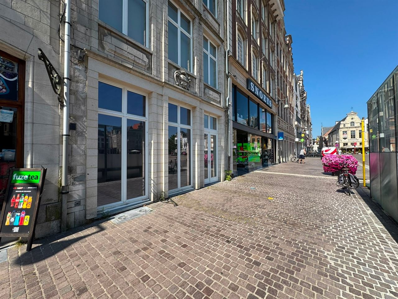 Casco handelsgelijkvloers op de Grote Markt in Lier