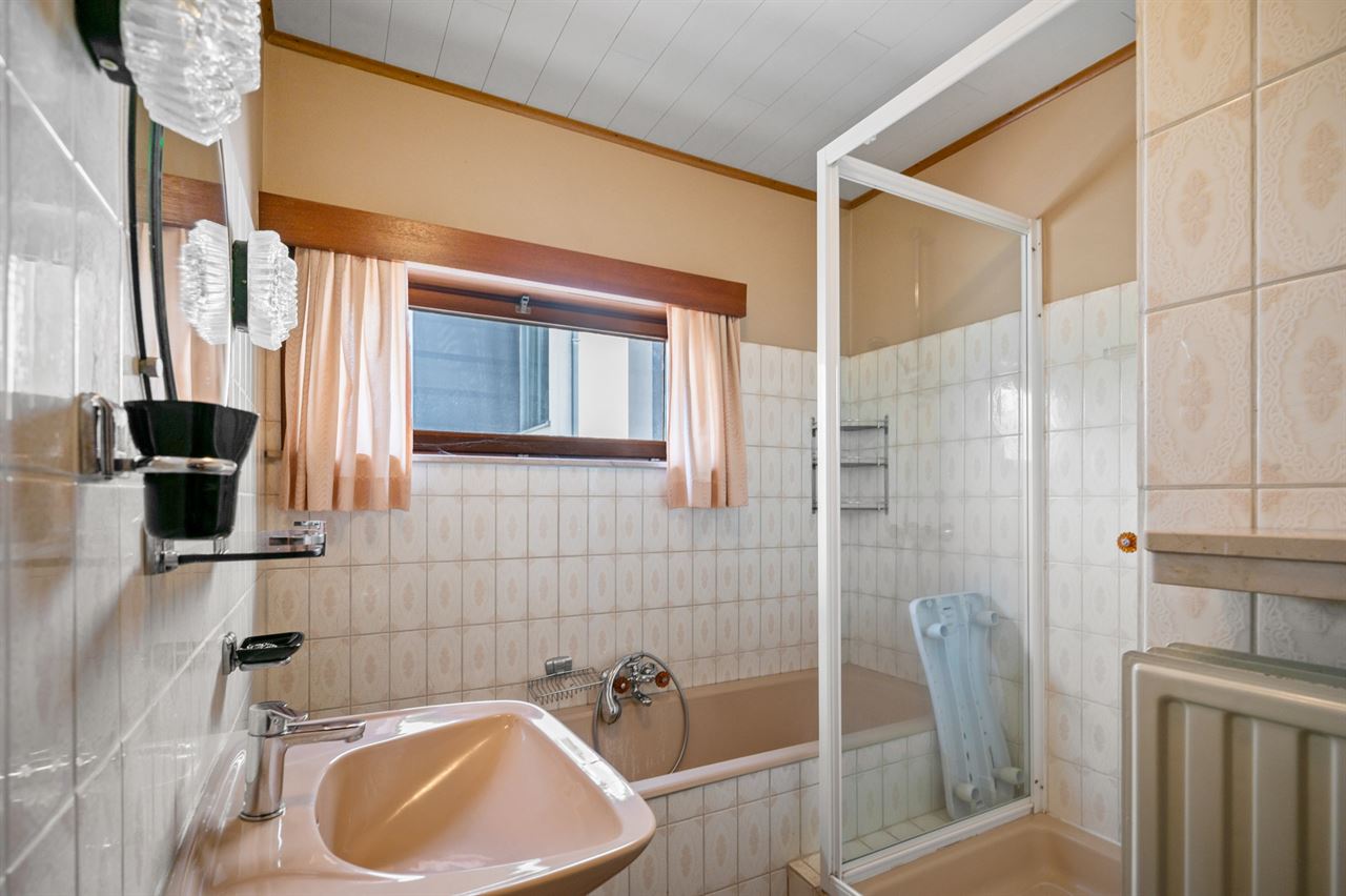 Solide woning met tal van mogelijkheden op een gegeerde locatie