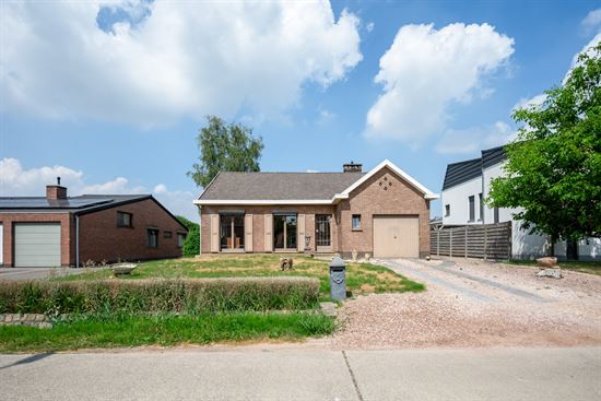 Solide woning met tal van mogelijkheden op een gegeerde locatie