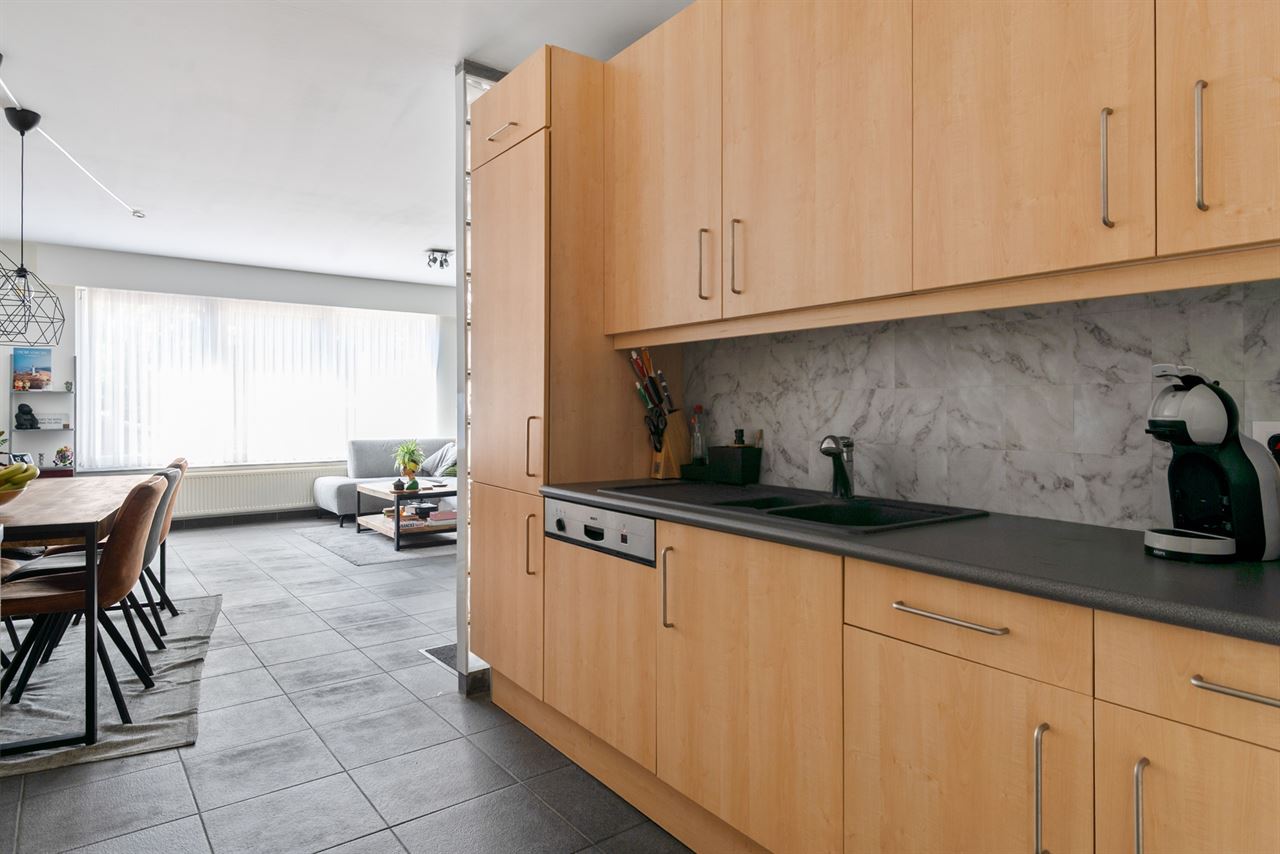 Instapklaar appartement met 2 slaapkamers, ruim terras en garage